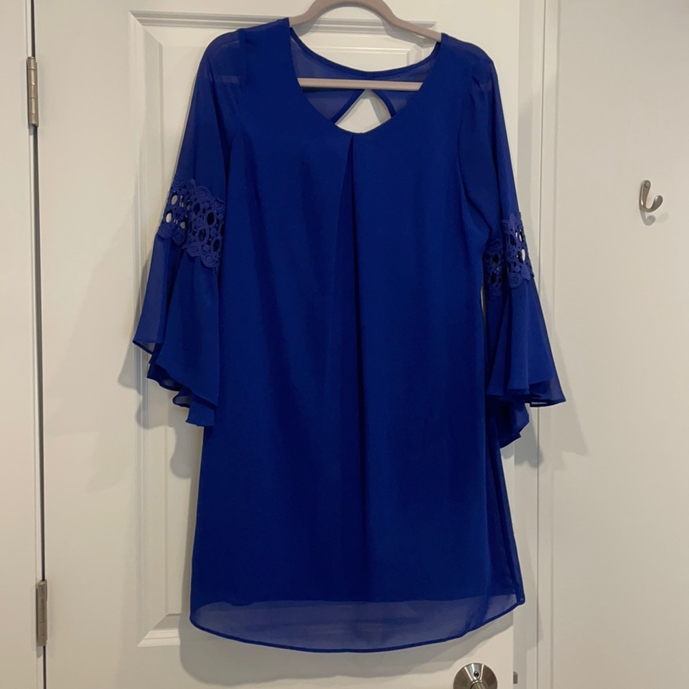 Flowy blue dress